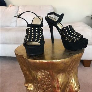 (2 for $20) Heels size 6